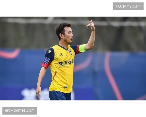 杨昊训练完直接去奢侈品店刷卡，这自律和消费反差谁懂